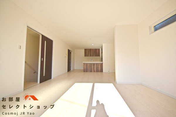 八尾市小畑町１丁目 新築戸建て リビング