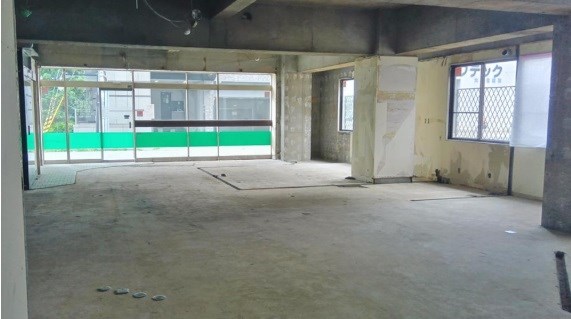 貸店舗・事務所　東大阪市 長田中１丁目　広さ約４５坪　トイレあり　商業地域　メゾン長田 リビング