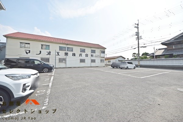 久宝寺西田マンション 駐車場
