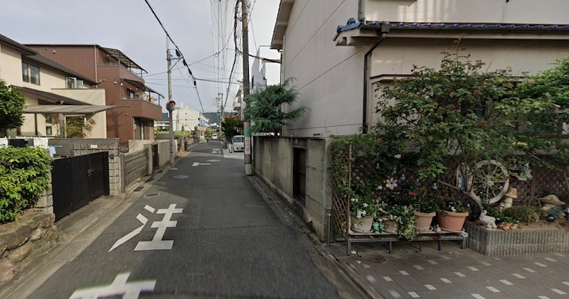 貸倉庫　八尾市 西山本町１丁目　広さ約４７坪　トイレ有　第一種中高層住居専用地域 その他