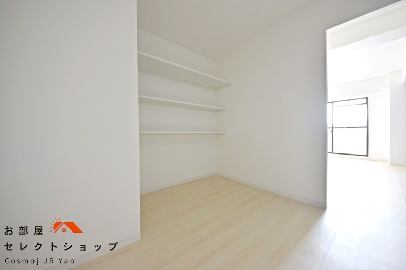 シャトレ高安 収納