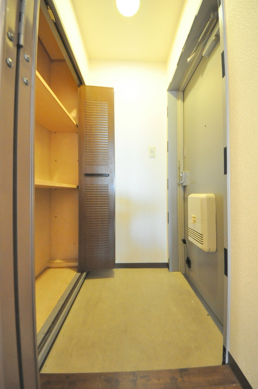 サンライズ東宝マンション 玄関