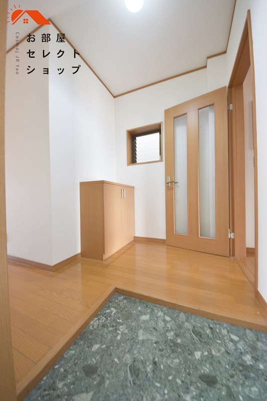 辻ビル 玄関