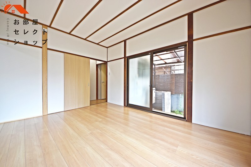 高安町北５丁目テラスハウス リビング