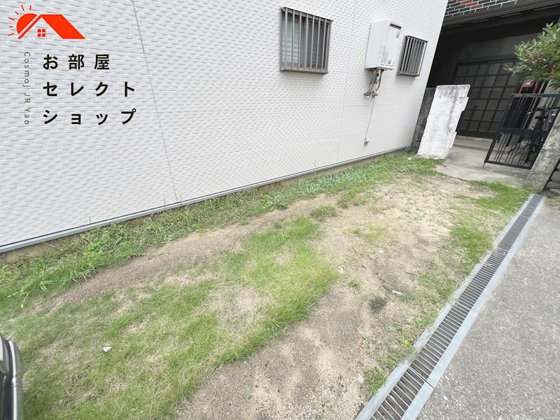 八尾木５丁目戸建 駐車場
