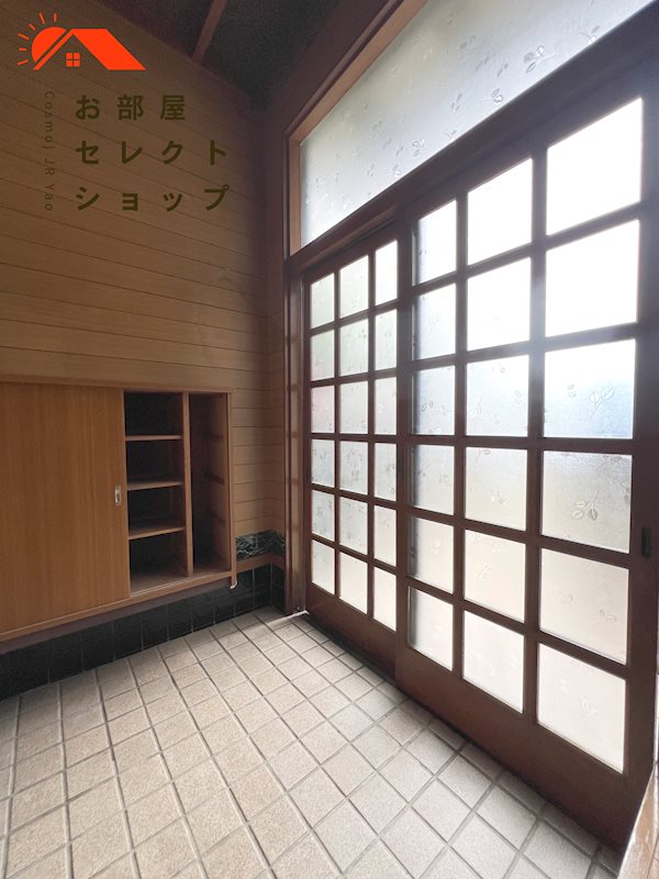 八尾木５丁目戸建 玄関