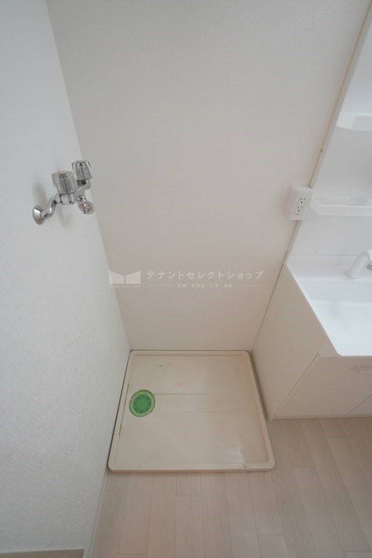 貸店舗・事務所　八尾市 荘内町１丁目　広さ約１７坪　最上階　角区画　EV付き　ボーリバージュ藤増 その他