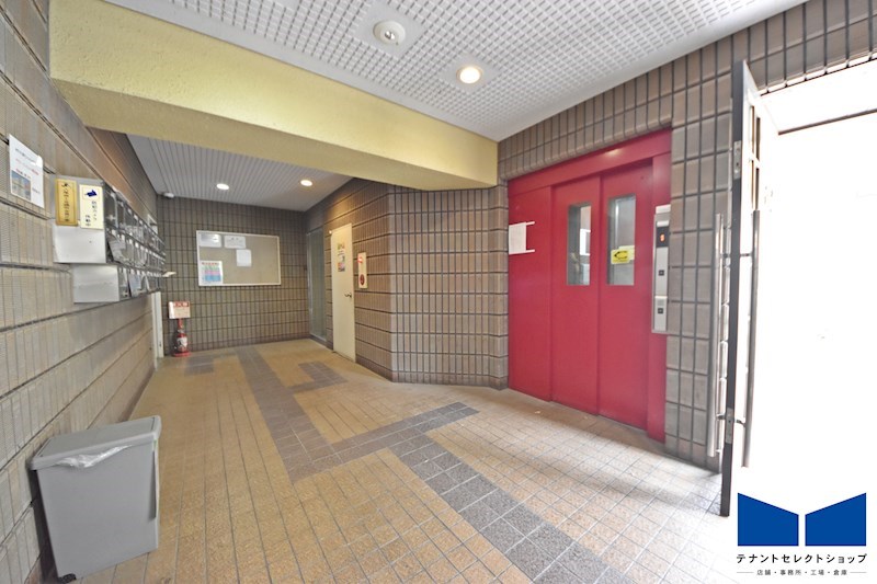 貸店舗・事務所　八尾市 荘内町１丁目　広さ約１７坪　最上階　角区画　EV付き　ボーリバージュ藤増 その他