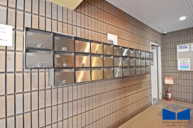 貸店舗・事務所　八尾市 荘内町１丁目　広さ約１７坪　最上階　角区画　EV付き　ボーリバージュ藤増 その他