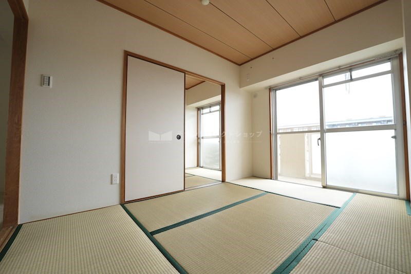 貸店舗・事務所　八尾市 荘内町１丁目　広さ約１７坪　最上階　角区画　EV付き　ボーリバージュ藤増 その他