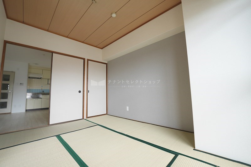 貸店舗・事務所　八尾市 荘内町１丁目　広さ約１７坪　最上階　角区画　EV付き　ボーリバージュ藤増 その他