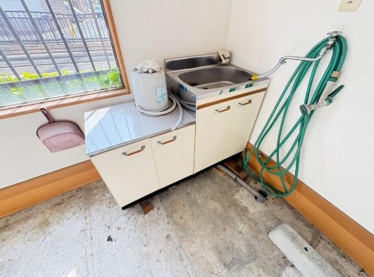 貸店舗・事務所　八尾市 天王寺屋４丁目　広さ延べ約１５坪　天王寺屋車庫付き事務所 キッチン