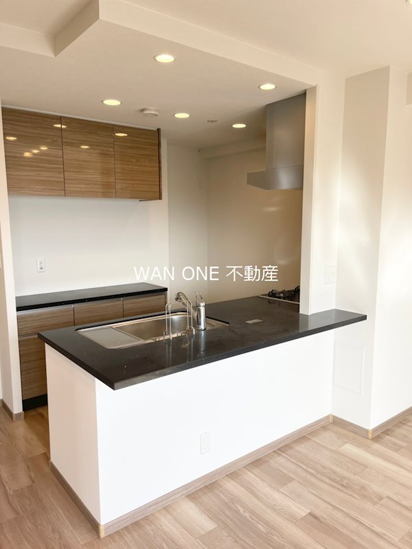 プレサンスロジェ浜松 キッチン