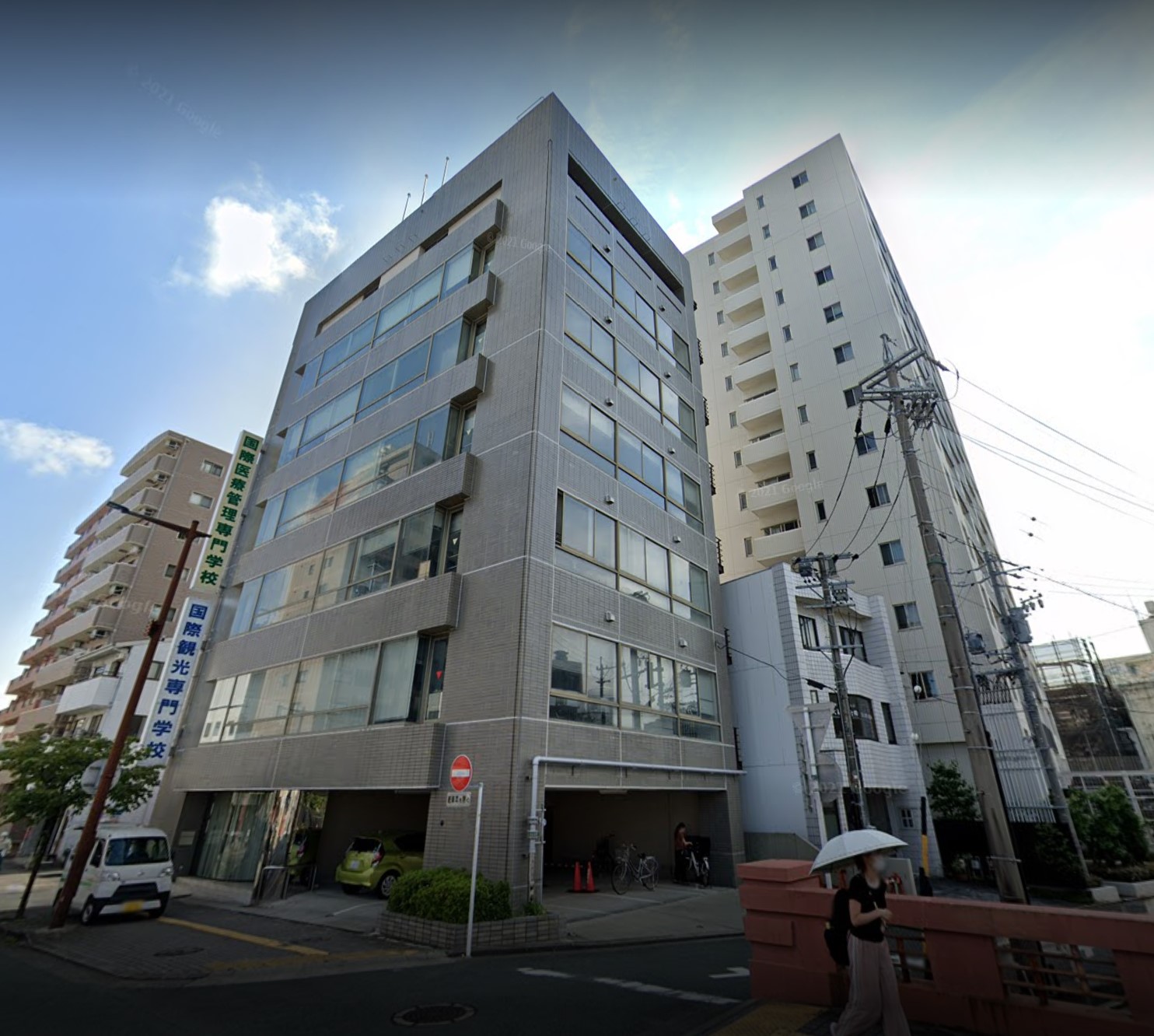 ホリホックイン八幡 専門学校