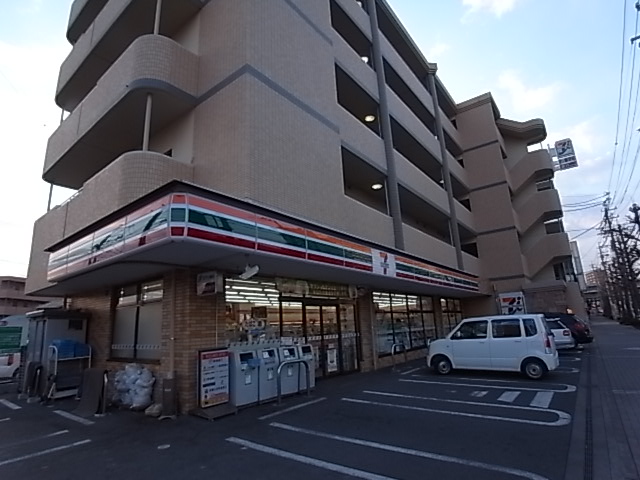 クレールトヨダ コンビニ