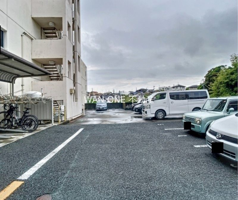 アルコ8 駐車場
