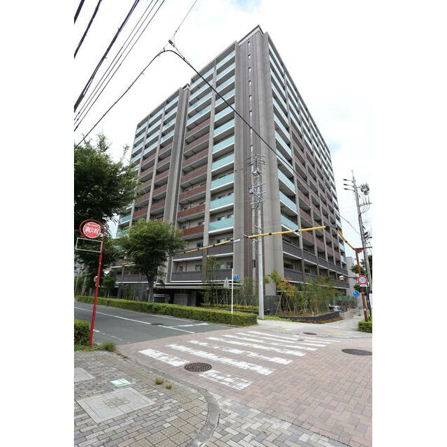 ル・シェモア利町 玄関