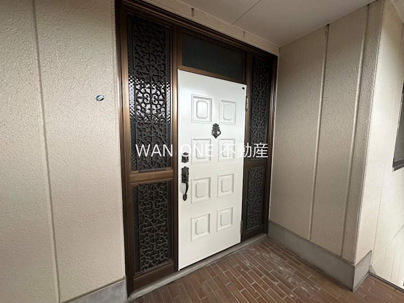 助信町戸建て 玄関