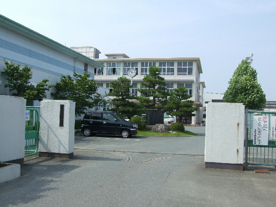 グランシャリオ 中学校