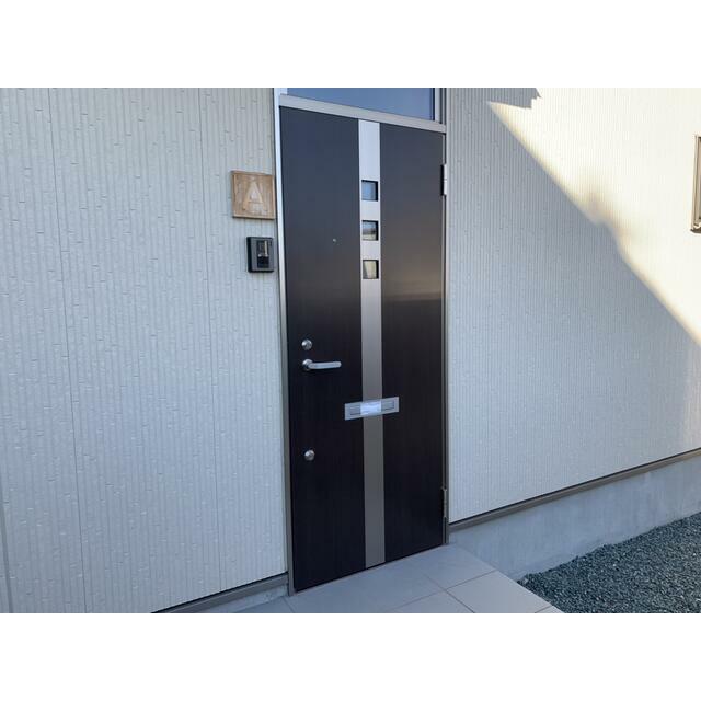 茄子町貸家 玄関