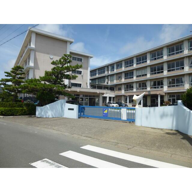 ラルミエール 中学校