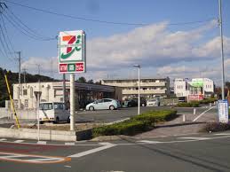 ブライトリー半田山 コンビニ