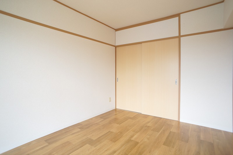 マンション大丸 ベッドルーム
