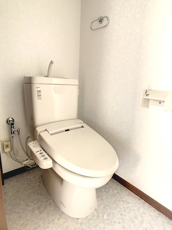 タウンハウスひとみ トイレ
