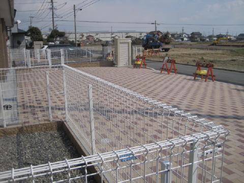 タウンハウスひとみ 駐車場