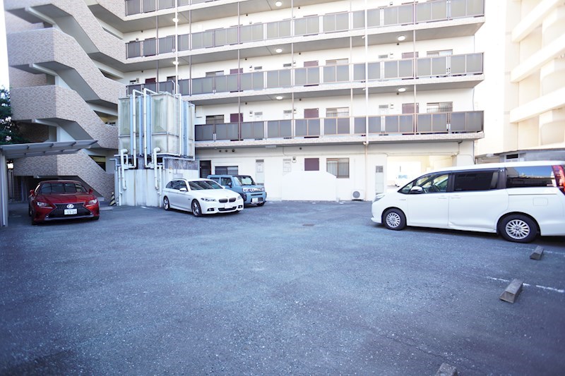 クレールトヨダ 駐車場