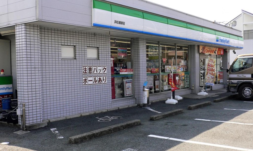 蜆塚１町目１９－１０貸家 コンビニ
