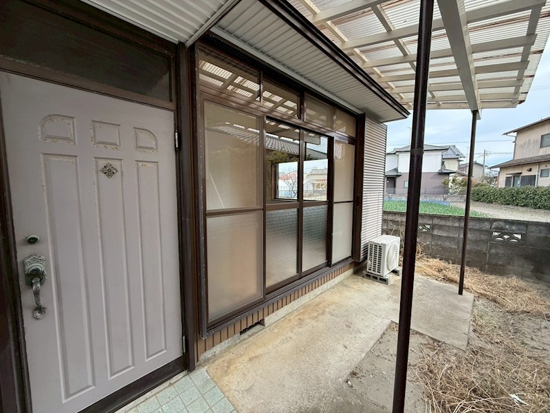 馬郡町戸建 玄関