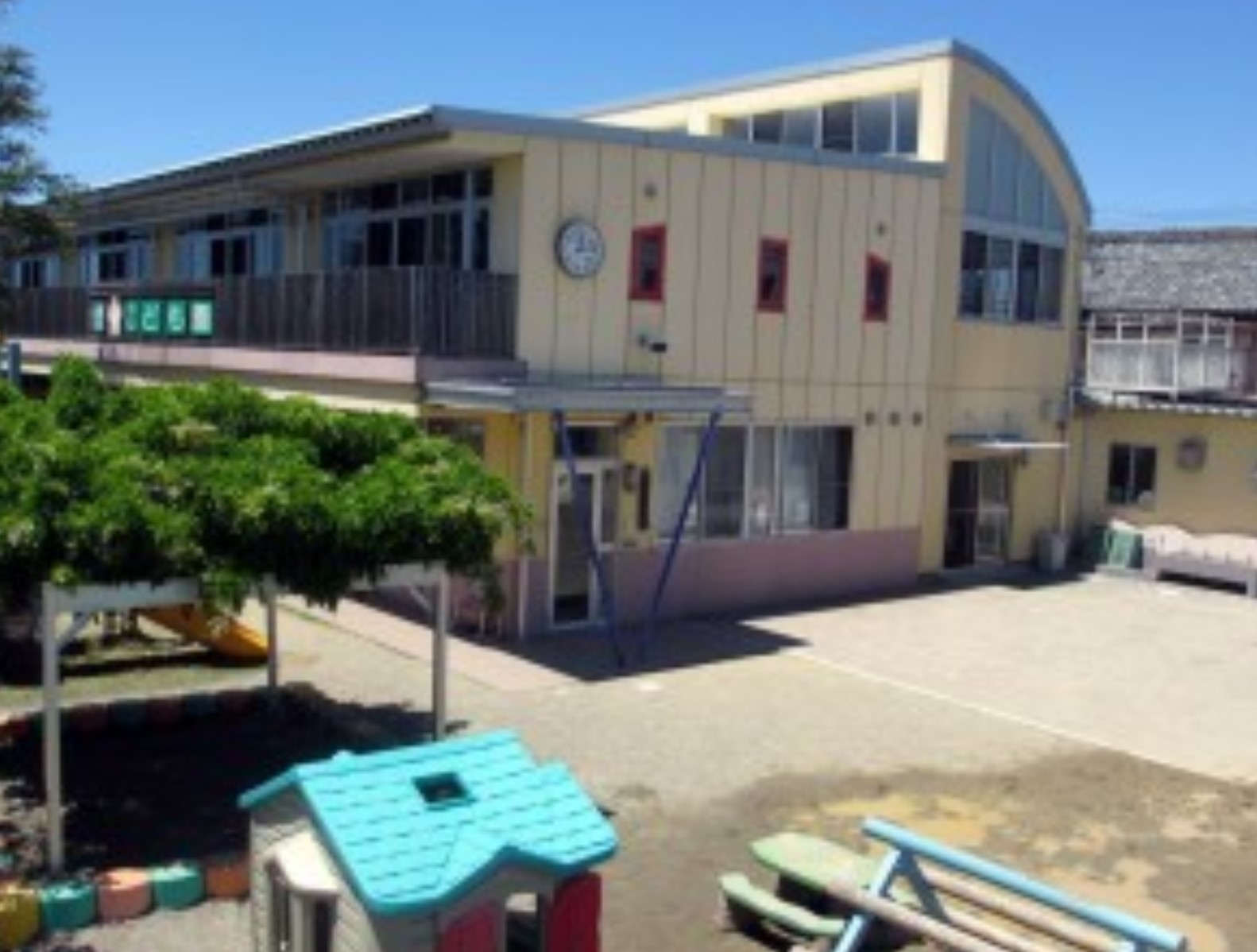 馬郡町戸建 幼稚園