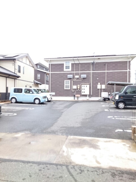 エスグランツ 駐車場