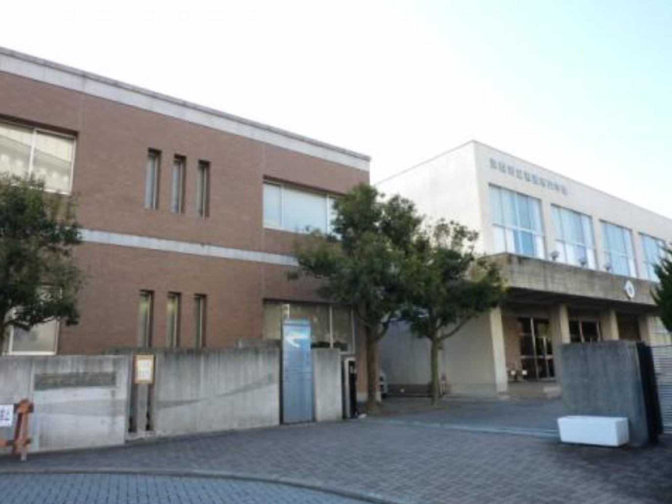 ＧＡＲＤＥＮ昴 専門学校