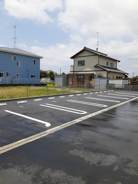 スカイコート 駐車場