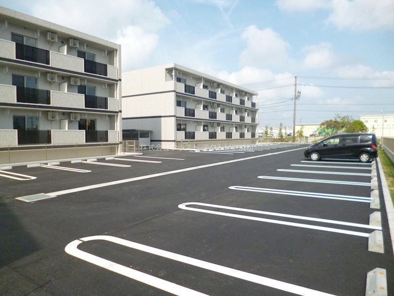 ウィンベル鎧橋Ⅱ 駐車場