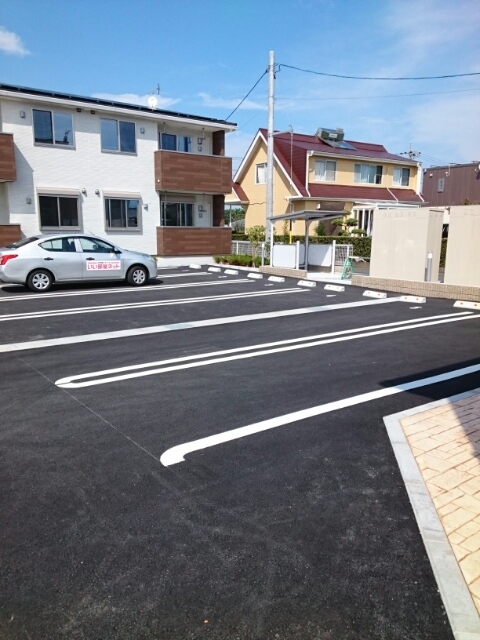 サンセリテ　Ａ 駐車場