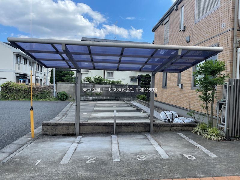 カーサフィオレンテⅡ 駐車場