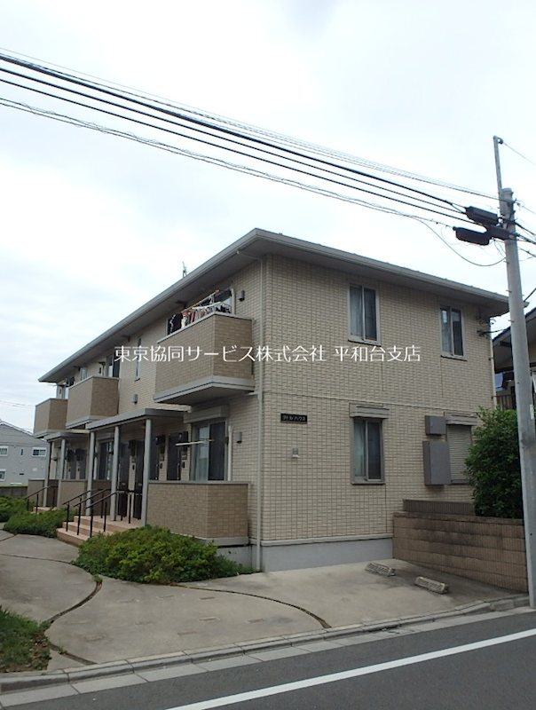リトルハウス 外観