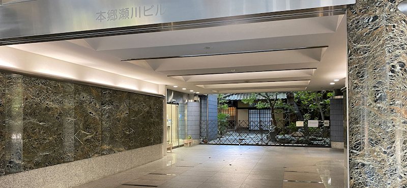 本郷瀬川ビル 玄関