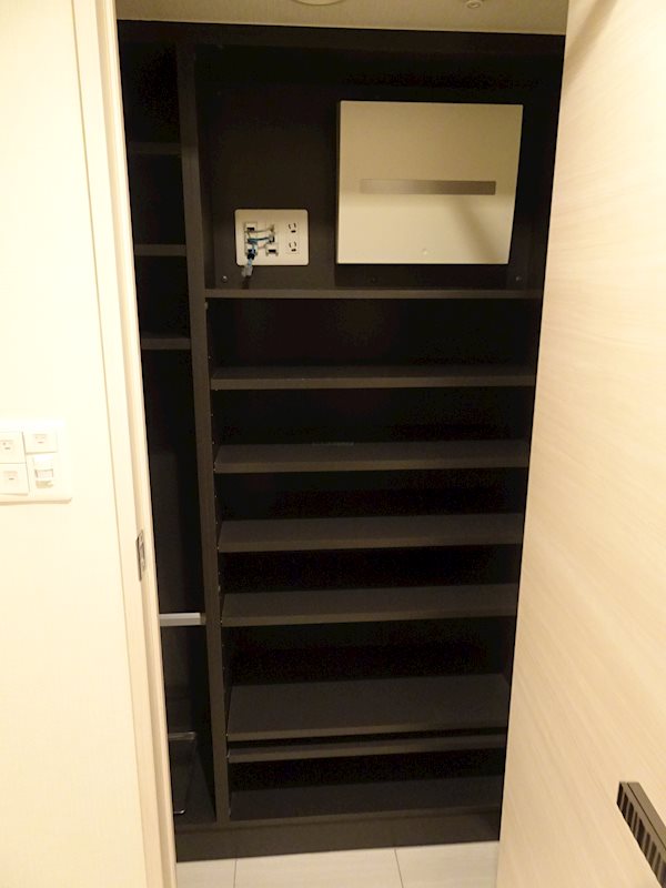 プレミスト京都御池通 玄関