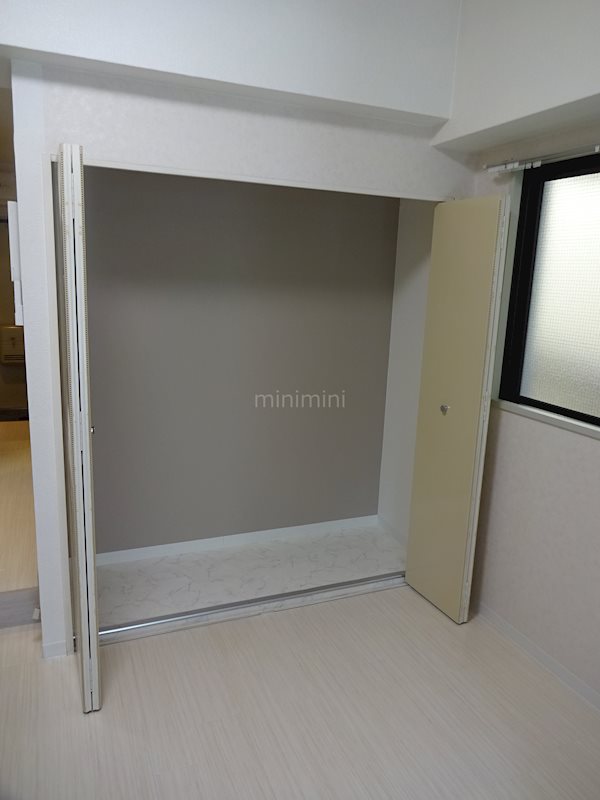 ボナール三条高倉 収納