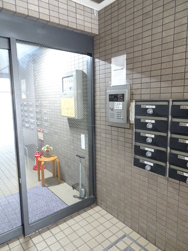 ＧＩＯＶＡＮＥ髙橋 エントランス