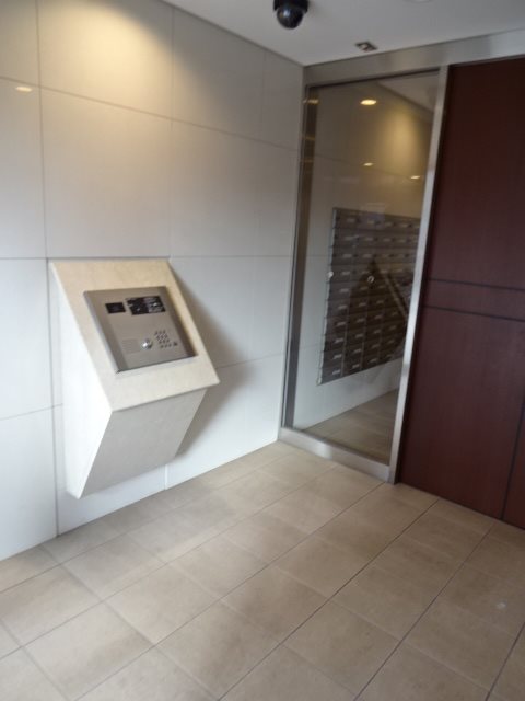 ベラジオ五条堀川Ⅱ エントランス