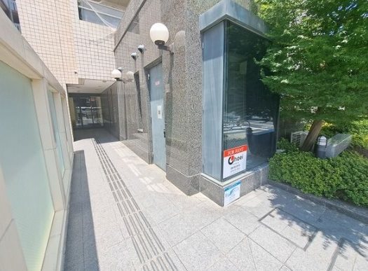 パインフィールド吉祥院 エントランス