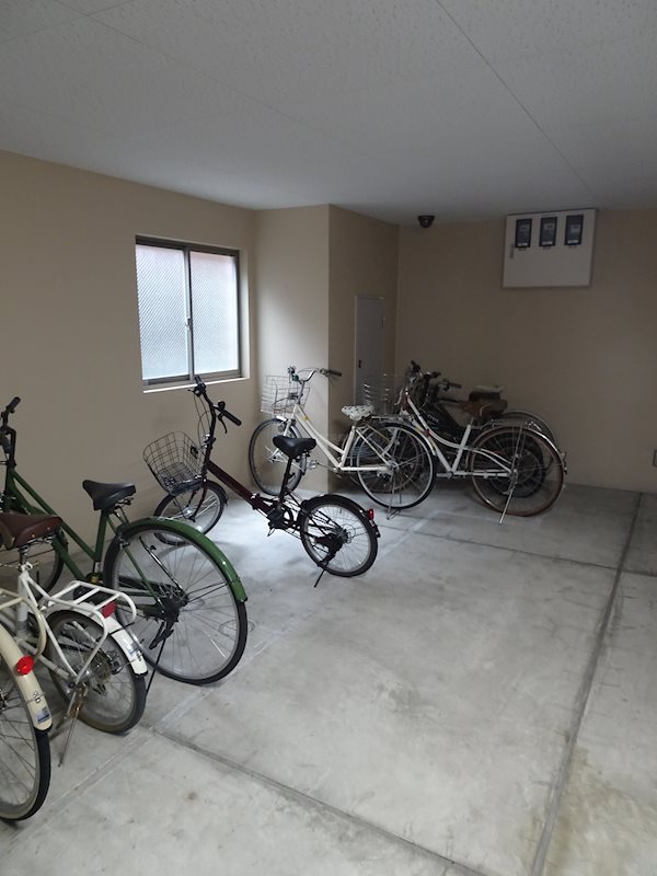 ベラジオ烏丸三条 駐車場