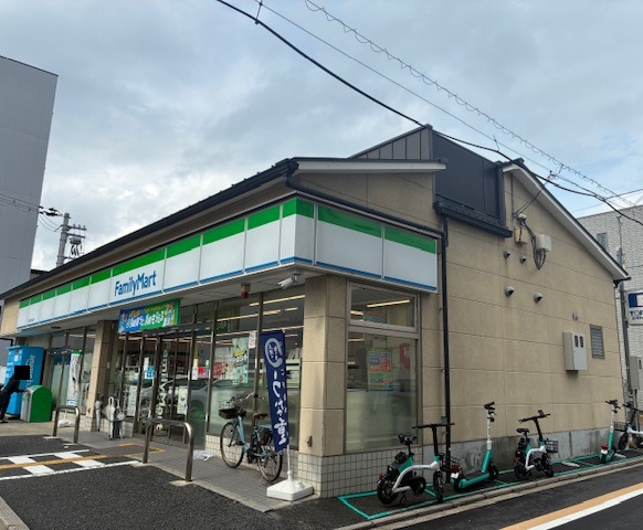 ＲＥＳＩＤ’７８７ コンビニ