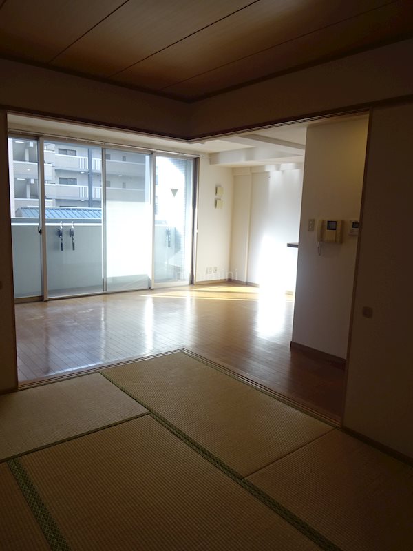 メゾン油小路 その他