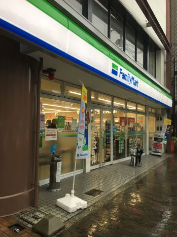 レジディア御所東 コンビニ
